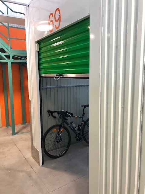 ox self Storage Peschiera bicicletta